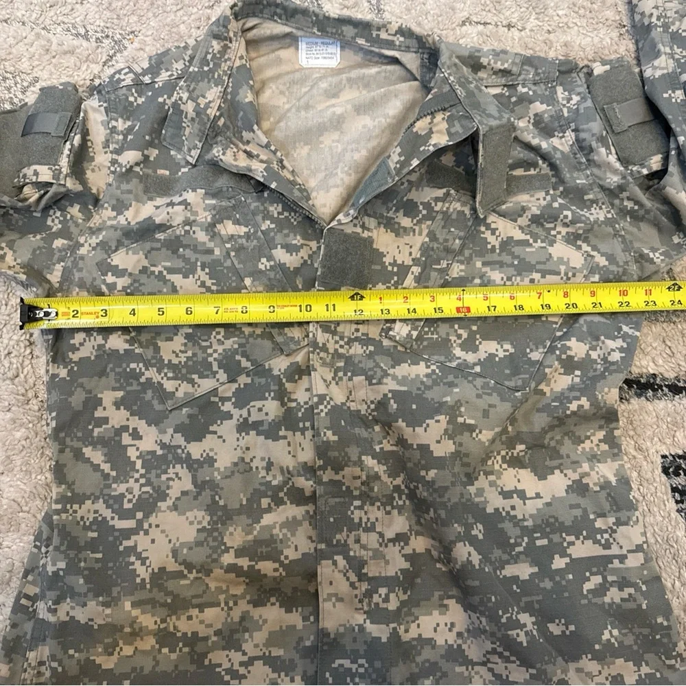 US Army Coat Mens Medium -Regular ACU‎ Jacket Combat Uniform BDU Digital Camo